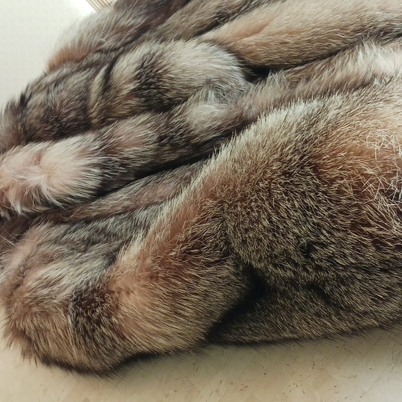 Vintage Silver Fox "full" length fur coat,satin lining, like New..beautiful coat - Picture 14 of 16